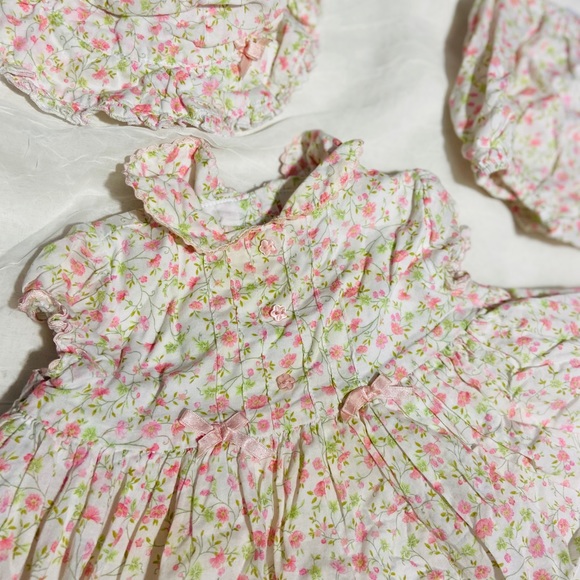 Flower dress with matching hat and bottoms - Picture 6 of 8